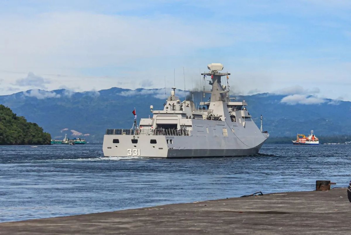Jatosint's tweet photo. KRI R.E. Martadinata (331) departed Bitung City, North Sulawesi, earlier today en route to Hawaii for #RIMPAC
The ship will make a scheduled stop in Guam https://t.co/k0l7VpUMWz