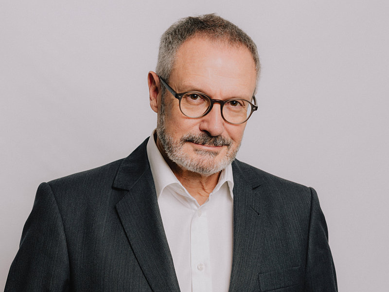 Collège de France tweet media