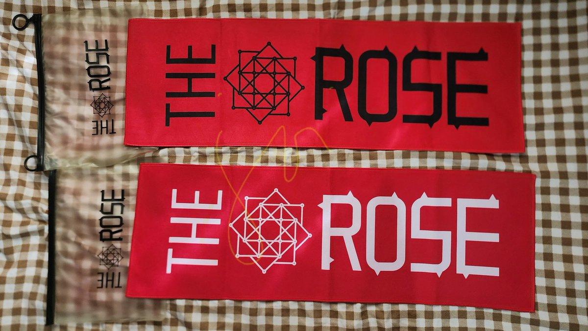 Ohmysammy25's tweet photo. WTS/LFB

•HJ &amp; WS Signed photo
•WRY Lightstick
•The Rose Makestar Lightstick
•The Rose Official Lightstick
•The Rose Slogan
•Heal Albums (complete inclusions)
•Dual Albums (complete except photocards)
•Moth Album (No PC)

📆 2 weeks DOP
📦 Shipping via GGX

dm to inquire https://t.co/jHJgHbCnw1
