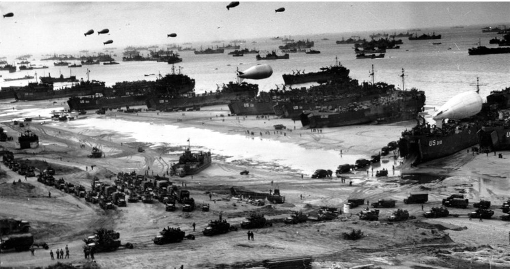 esecundarios's tweet photo. 80 años del Desembarco de Normandía, aquí empezó la derrota del fascis... nah, hoy la mitad de la gente va con los que estaban en la playa. https://t.co/LSOx7h9lvW