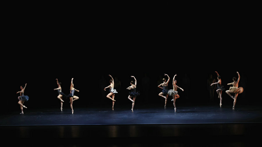 PerformingChina's tweet photo. Renowned ballerina Svetlana Zakharova brought the iconic French fashion designer Gabrielle Chanel to life in a fusion of fashion and dance during the performance of the dance drama Modanse at the Beijing Performing Arts Center from May 24 to 26. #BeautifulBallet https://t.co/DMrhWK8FXg