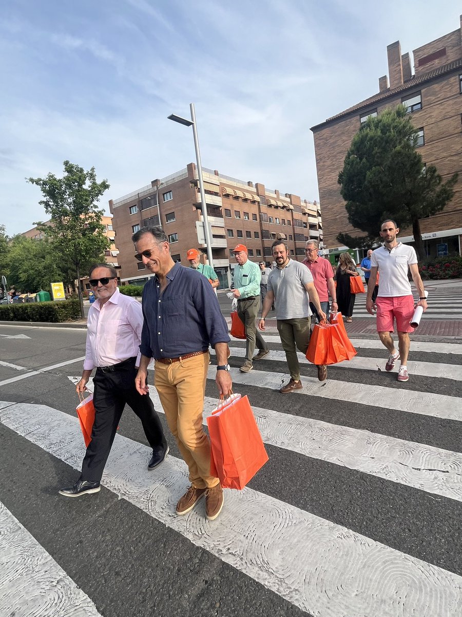 Compromiso con nuestros valores y con nuestros conciudadanos.

En <a href="/CiudadanosCs/">Ciudadanos 🇪🇸🇪🇺</a> somos #EquipoEspaña y ayer contamos y explicamos en nuestro Paseo Ciudadano en Alcobendas, la Europa que queremos. La Europa por la que trabajamos.
Porque esto va de ti.
Este #9J Vota <a href="/CiudadanosCs/">Ciudadanos 🇪🇸🇪🇺</a>