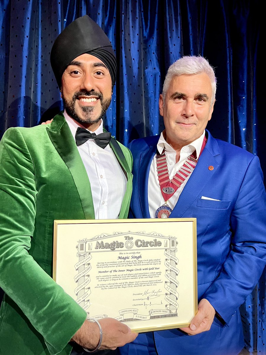 magicsingh's tweet photo. Member of The Inner Magic Circle with Gold Star⭐️
@MagicCircleHQ @MarvinBerglas https://t.co/ANg19gVAw8
