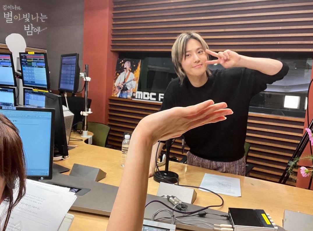 EXOGlobal's tweet photo. [OFFICIAL] 240606 starnight91.9 Instagram Update with #SUHO 

#EXO #엑소 @weareoneEXO https://t.co/m8Ri6fiWr9
