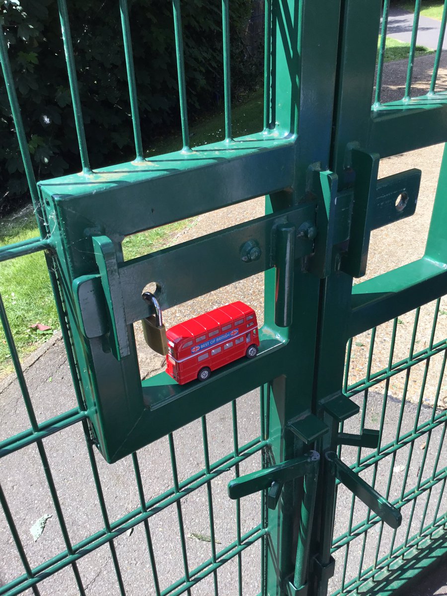 The Naughty Bus has had a great time on it’s adventure this week around school 🤩