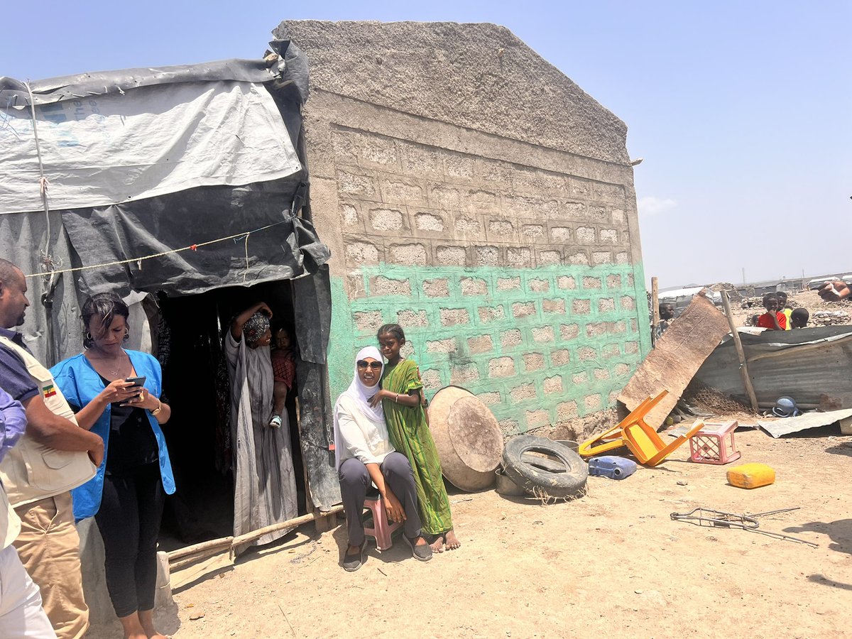 TeybaHassen's tweet photo. Paid a visit to #Asaita refugee camp in #Afar State along with π¨π¦'s Amb. to πͺπΉ @JoshuaTabah. We assessed the refugee response & discussed ways to enhance support for the operation.
πͺπΉ'n Hands 4 Humanity! https://t.co/UUBf5hhCuq