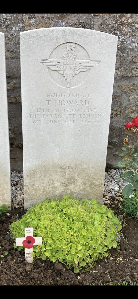 martinsww1walk's tweet photo. On this day 80 years ago , a loss to the Yorkshire side of the family
Thomas jumped into the dark over the French countryside never to see the day out or return home
A Sacrifice on the altar of Freedom, like so many others
#DDay80Ans
#NeverForgetWWII https://t.co/oakcxrirKg