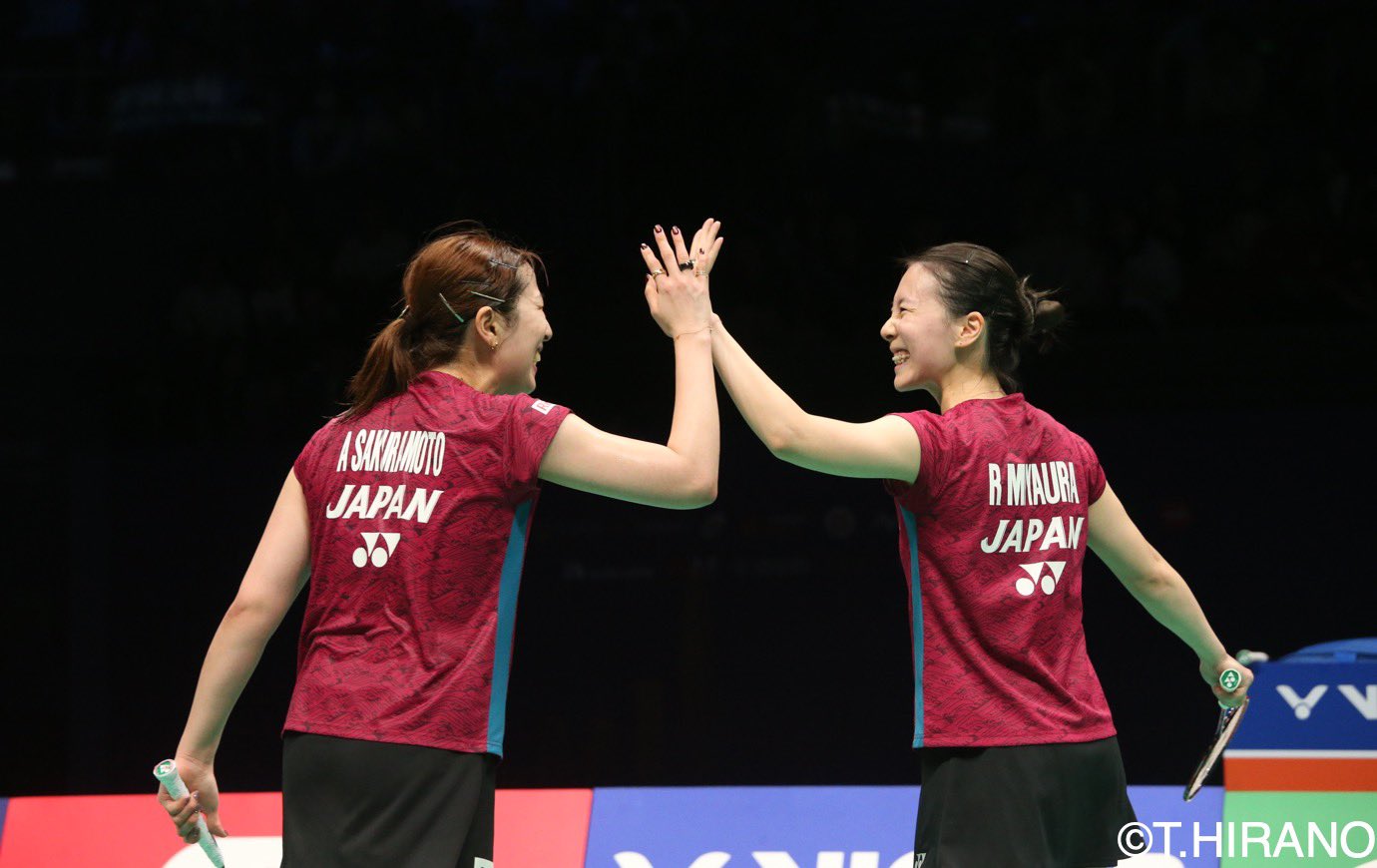 YONEX'24-'25バドミントン日本代表モデルニットウォームアップ(UNI