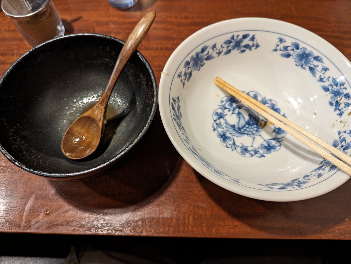 guwe987's tweet photo. #麺活 #もりそば #特盛り #熱盛り #720g #ゆず⁡ #魚介豚骨⁡⁡⁡⁡⁡⁡⁡
⁡#ラーメン同好会⁡
⁡⁡久々のラーメン同好会⁡
⁡おいらはいつも通りの特盛⁡
⁡みんなでおいしくいただきました😚🍜 https://t.co/V78lMvcsWi