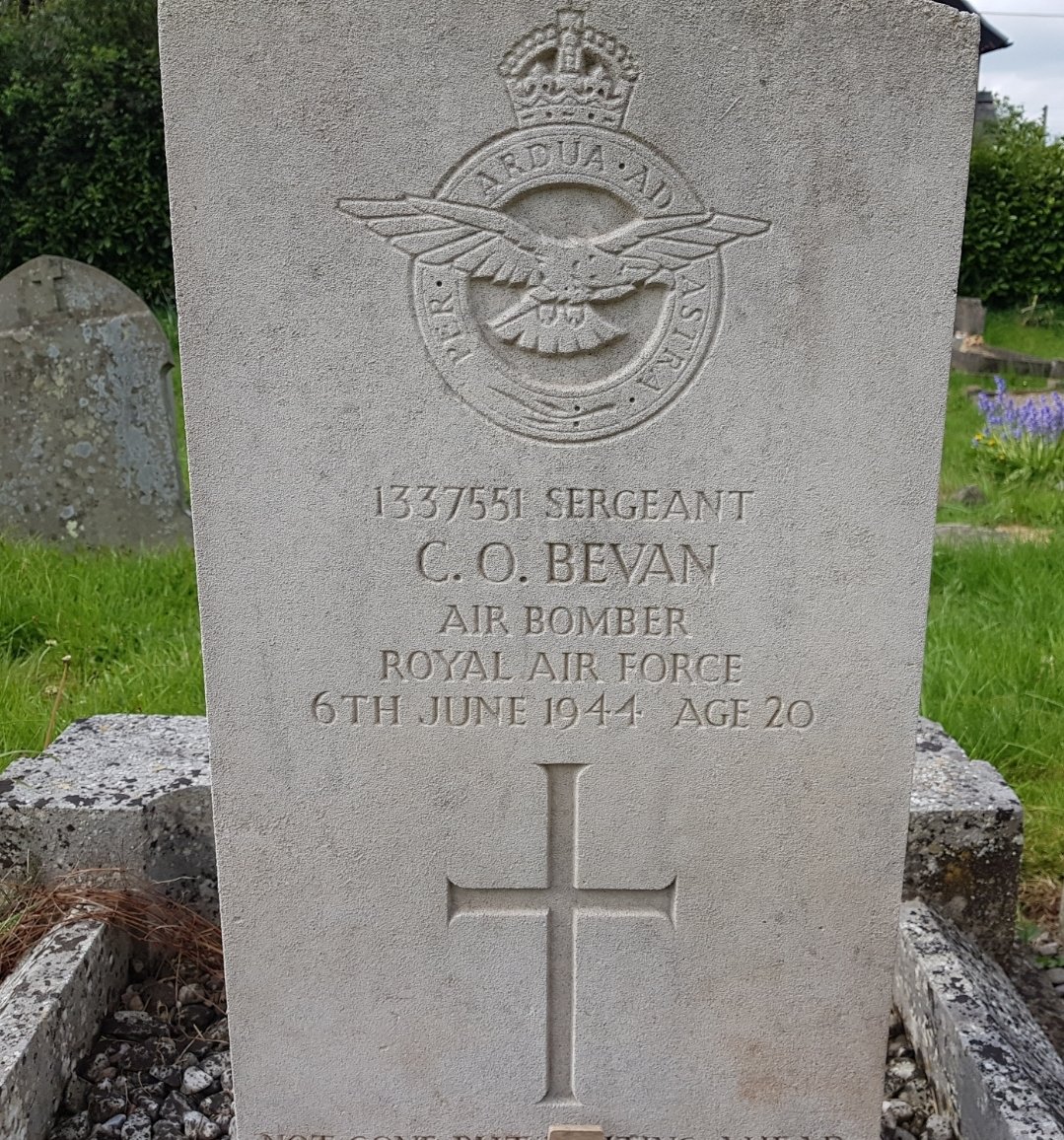 britain_hidden's tweet photo. Never forget. My great uncle. Killed06/06/44. Rip Clifford. https://t.co/6kQDvkT1v6