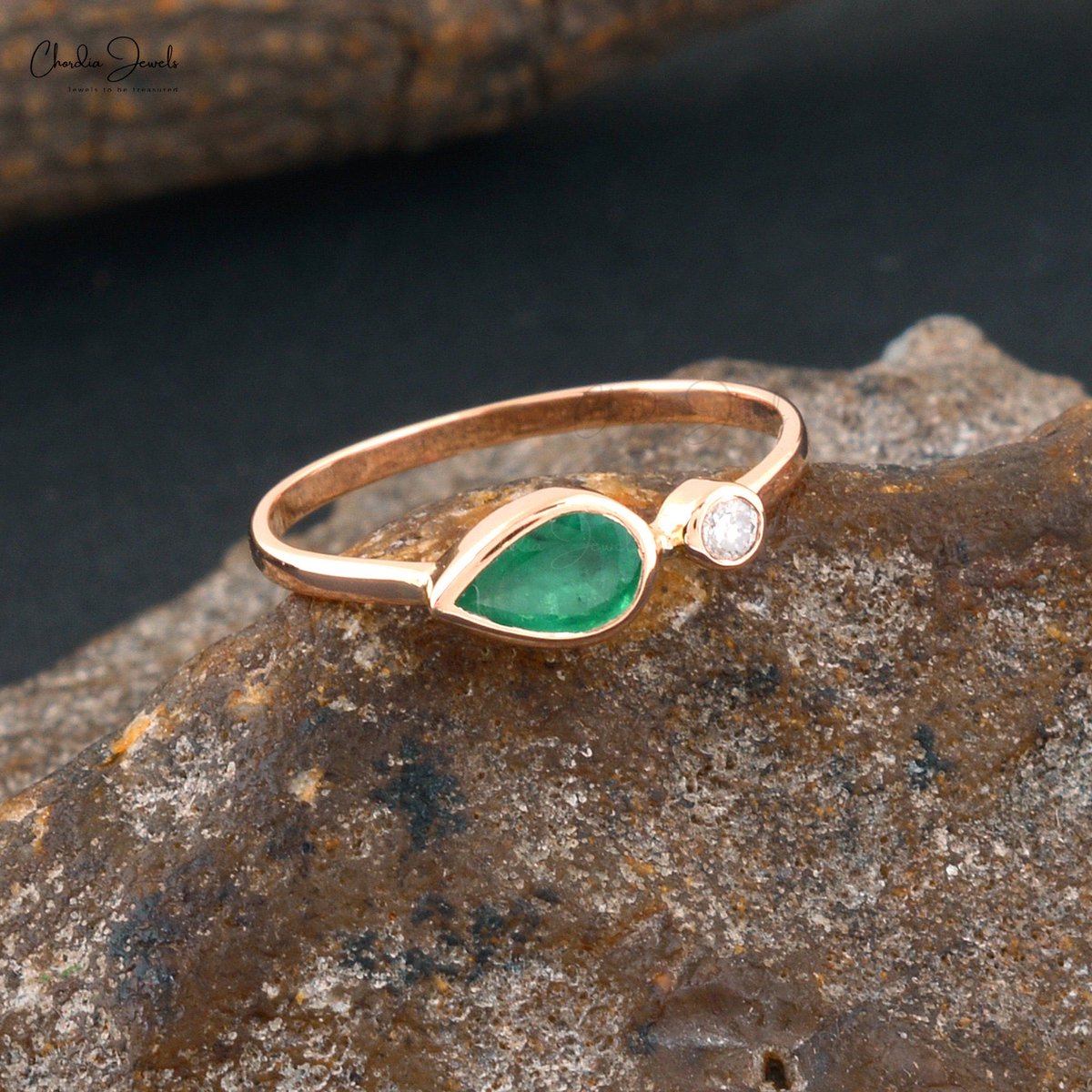 Chordia_Jewels's tweet photo. 14k solid rose gold Emerald & diamond two stone stackable ring @Etsy
https://t.co/LYRMbsiLJD
#14ksolidgold #rosegold #emerald #diamond #twostonering #stackablering #goldring #etsyseller https://t.co/7gd3vi9qWg