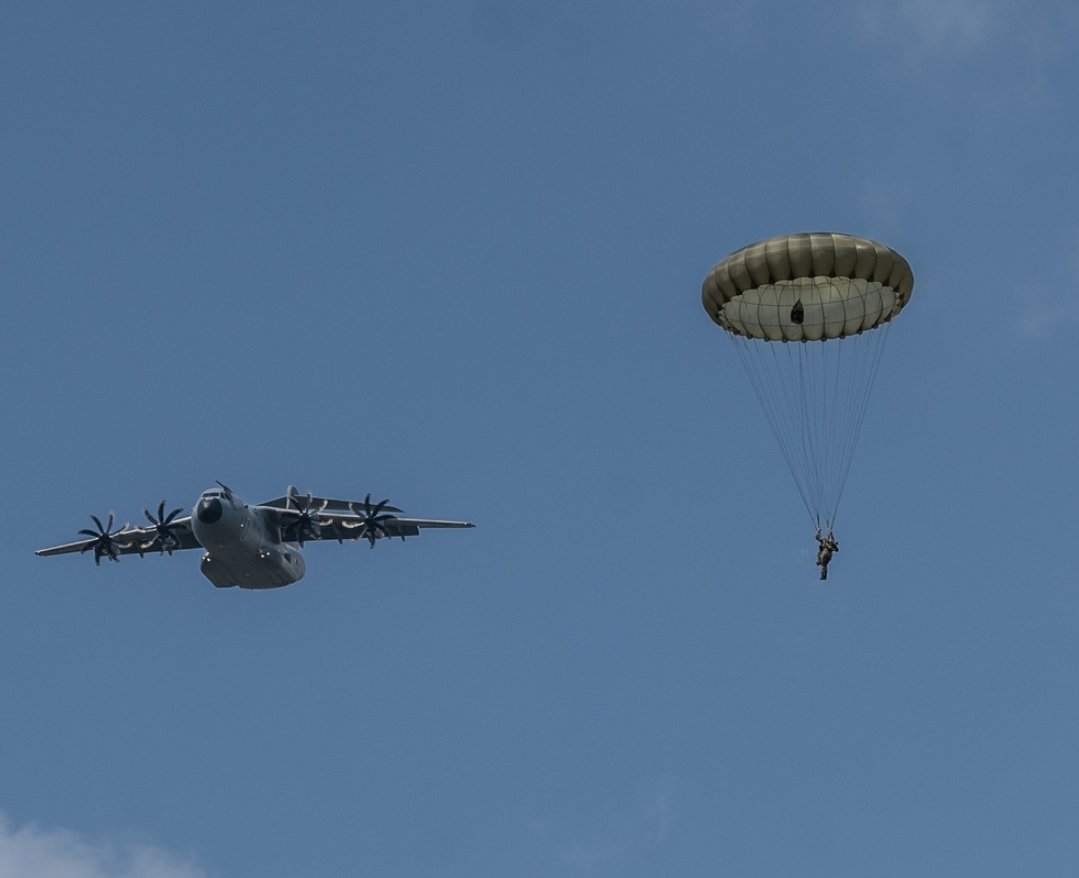 TheParachuteRegiment tweet media