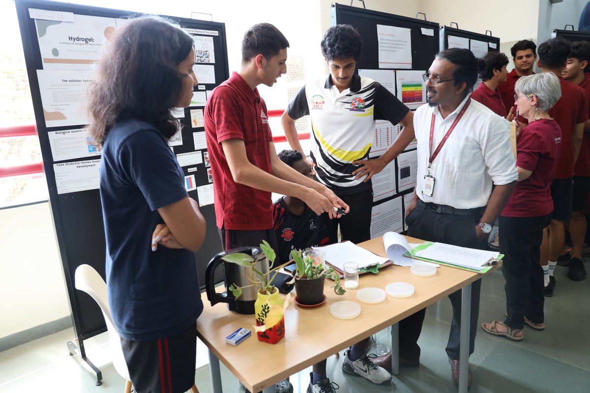 Stonehill_SIS's tweet image. For their Collaborative Sciences Projects, our Grade 11 students explored various sciences to create team projects on topics like sports, coal mining, lifestyle choices, and more. #SISLearns #STEM #ScienceProject #CollaborativeScience