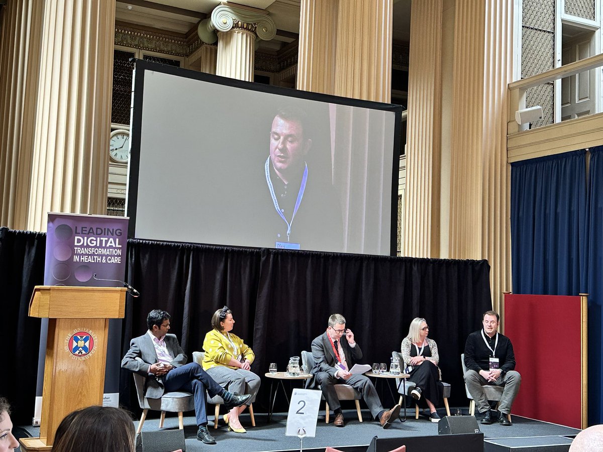HSCDDITalent's tweet image. Great roundtable discussion on ‘laying the ground for transformational change’ Excellent insights and reflections from our wonderful programme participants @vishaldey @LewisdigitalOT @clairefarren3 and Bibianna Wojtczak #leadingdigitaltransformation #transformationalchange