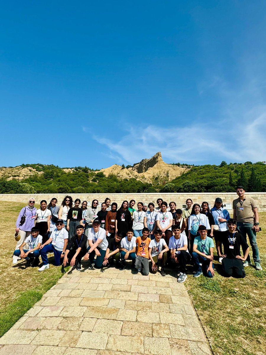 selimilcemem's tweet photo. 3-Selim Kaymakamlığı tarafından desteklenen ve organize edilen bu etkinlik, öğrencilerin tarih bilincini pekiştirmeyi ve vatan sevgisini arttırmayı amaçlamakla beraber onların milli birlik,beraberlik duygularını güçlendirdi.

@ziyapolat73 
@KarsValiligi 
@karsmem 
@KafkasProjesi https://t.co/9ooqmpO69n
