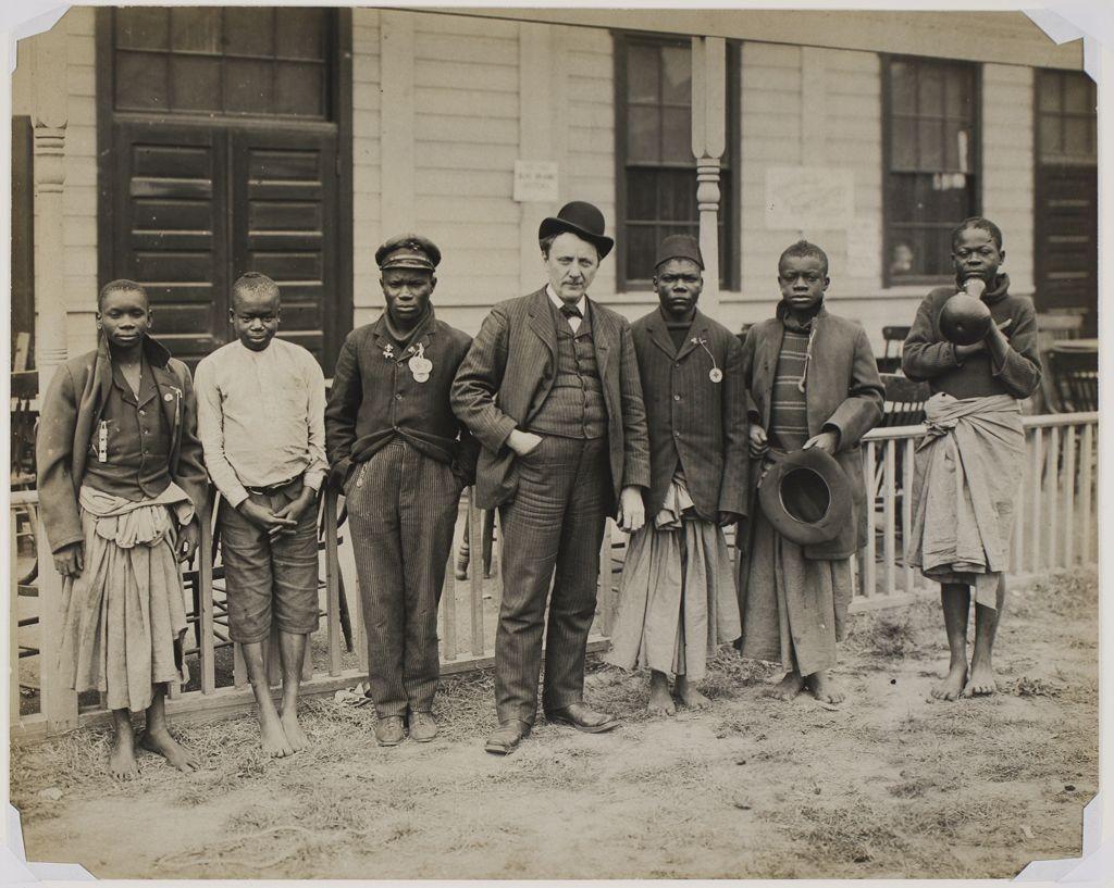 EarthHistoryPix's tweet photo. Samuel Phillips Verner (center) with random Africans he bought from African slave traders on behalf of the Louisiana Purchase Exposition 1904 and passed off as "pygmies" at World's Fair. From u/Xi_JinpingXIV https://t.co/Axj33RQBBl