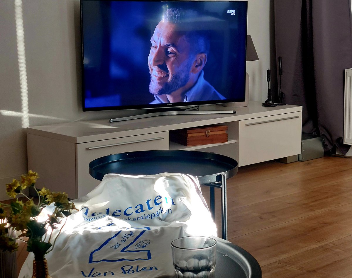 Het is alweer 2 weken geleden dat onze aanvoerder afscheid heeft genomen als voetballer van #PECZwolle. Gisteren de docu #Bram, clubliefde voor altijd, op #ESPN over zijn jaren als voetballer maar vooral ook over de persoon Bram, een  mooi &amp; goed mens... #kijktip