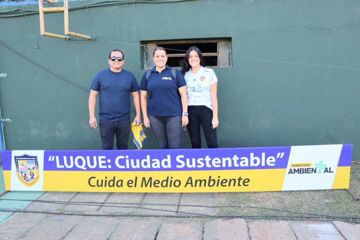 luquemuni's tweet photo. ⚽️✅ El deporte apoyando al Medio Ambiente   

🎉💚 En conmemoración al día mundial del medio ambiente, jugadores del club de nuestra ciudad, han apoyado el lema “Luque ciudad sustentable”
Agradecemos al @spluquenoficial por este noble gesto. 🇺🇦

#LuqueDiferente https://t.co/T5Pop89NOy