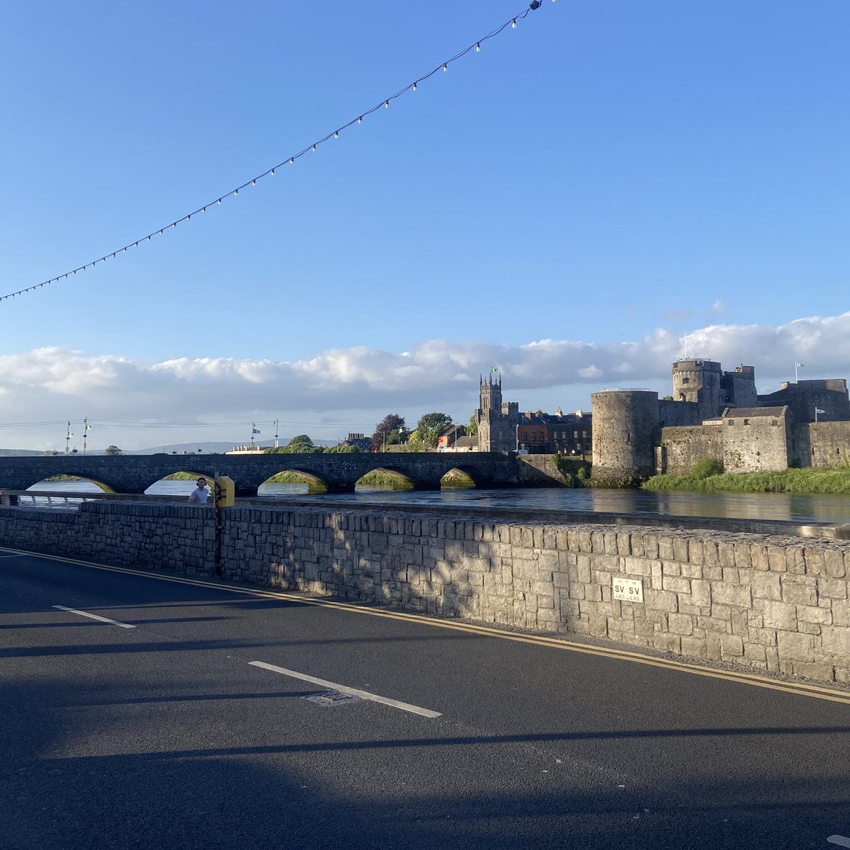 Min Chong tweet media