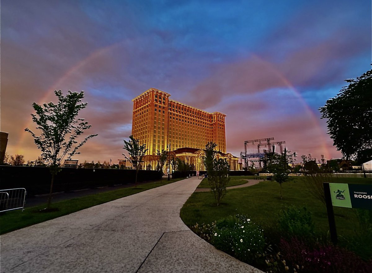 Alicia Smith tweet media