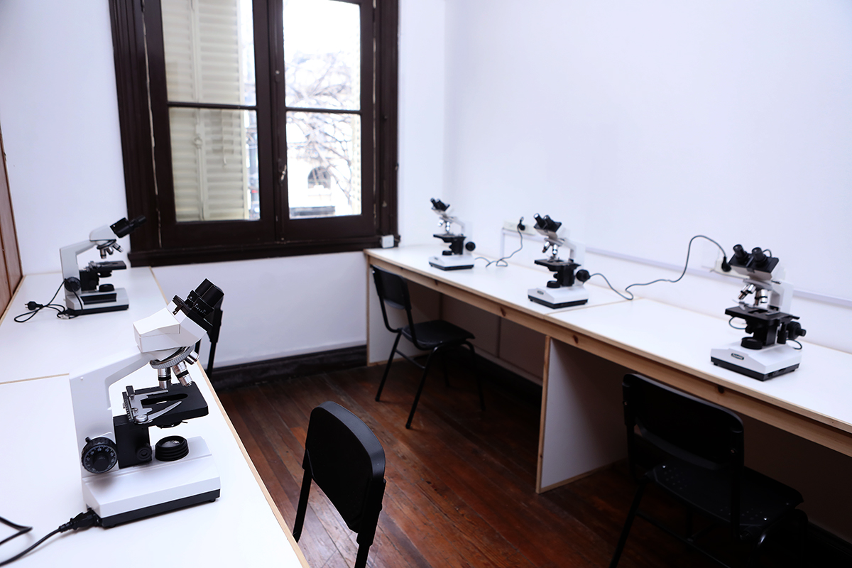 #LaUNLPCrece Completamos la puesta en valor del edificio de la Escuela de Posgrado de la Facultad de Cs Naturales y Museo, ubicado en 1 e/44 y 45. Para cursos de posgrado, de vinculación profesional y tareas la unidad de investigación CEIDE. unlp.edu.ar/institucional/…