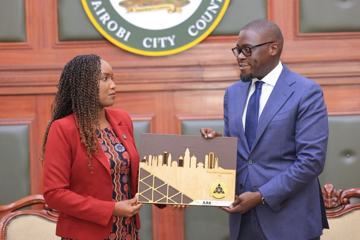 SakajaJohnson's tweet image. Great engagement with the Architectural Association of Kenya @Arch_KE led by their President Florence Nyole @nyolette earlier today. We discussed several issues affecting their members as well as the industry and resolved to form joint teams to resolve these for the interest of…