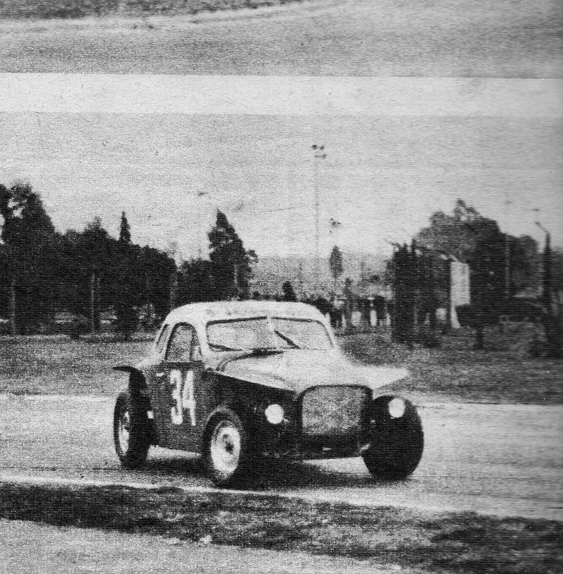 Pasiontuerca's tweet photo. 6 DE JUNIO 1965: El TC corre en el Autodromo de Buenos Aires en circuito de 3.139,35 mts y gano luego de 2 series a 12vts y final a 20vts con 27 autos Jorge Cupeiro con el Chevitu a 126,509kph seguido de Hugo Gimeno con Valiant y Ricardo Dominguez con Chevrolet #TC #Cupeiro https://t.co/vicfZZXWzg