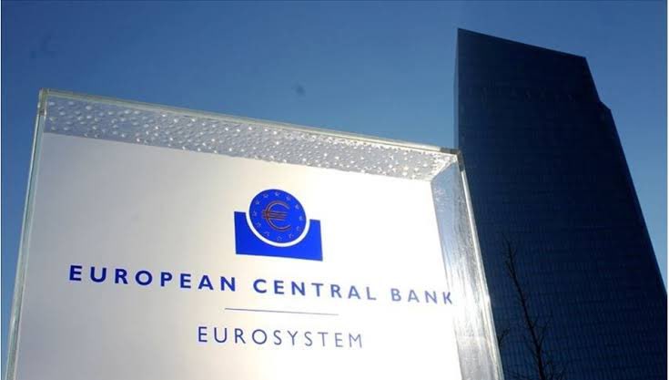 Avrupa Merkez Bankası (ECB), faiz oranını %4,5'den %4,25'e düşürdü.

#bitcoin  #sondakika