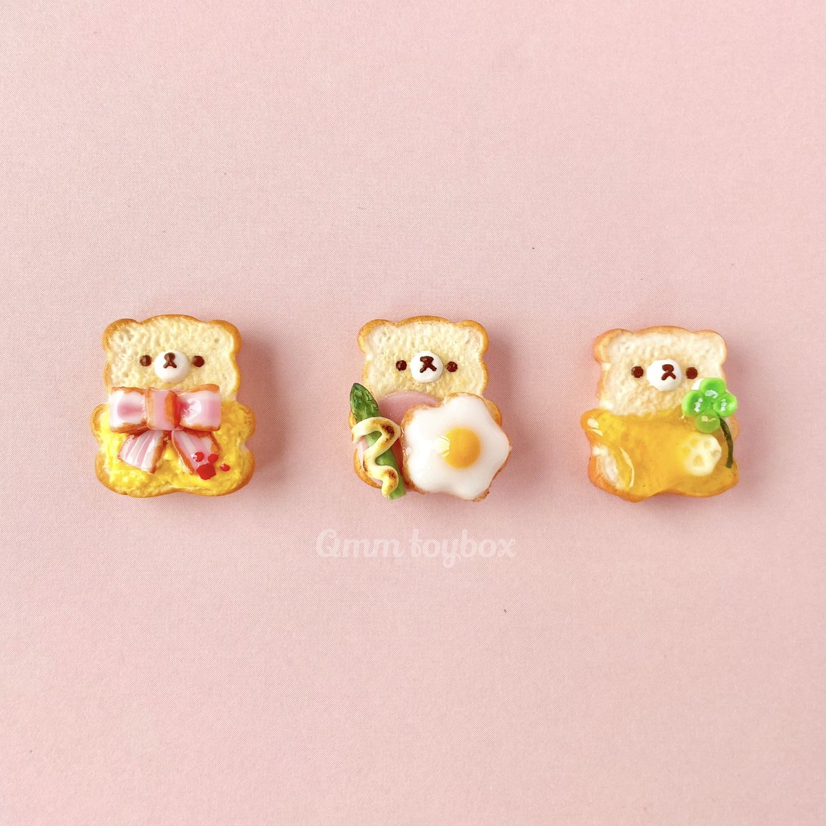 mmmiri09's tweet photo. くまさんトーストは7日(金)21時からオンラインショップにて販売開始です🧸🐾

販売ページ準備中なのでプレビューはもう少しお待ちください…！

🎪 https://t.co/UmlppP5MWJ https://t.co/il0EC5rYVi