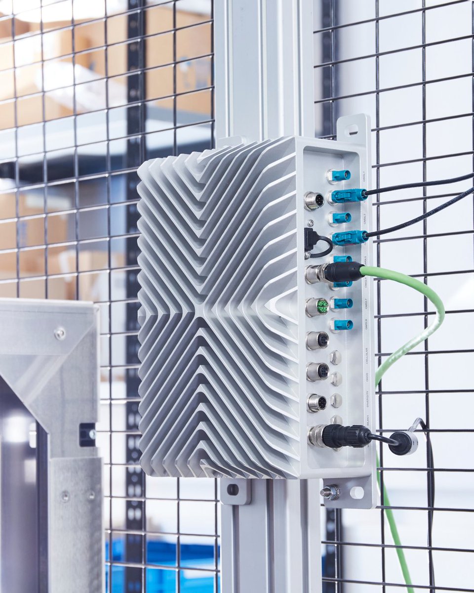 Wussten Sie, dass "Compass" auch für "Cognitive Machine Perception – a Scalable Solution" steht? Dieses interne SICK-Start-up will Probleme mit Gepäckbändern an Flughäfen lösen. 🌐✈️
⏩ Mehr dazu hier: okt.to/ErVHaz
#SICKSensorIntelligence