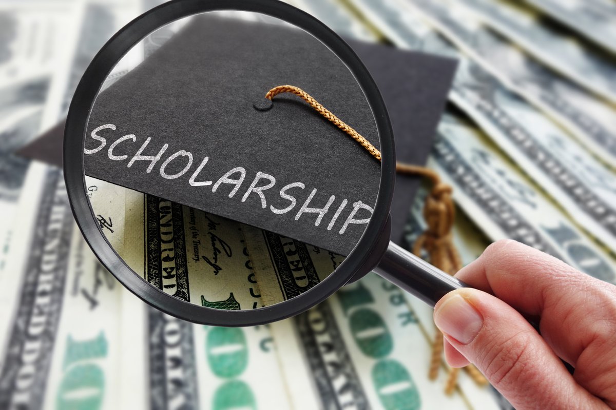 🚨 Scholarships Alert
🔷 British Muslims
⬇️ Aziz Foundation

<a href="/MyBCU/">Birmingham City University</a> Pro Vice-Chancellor Dean Hughes: "Birmingham City University prides itself on being diverse and inclusive, so programmes like this are extremely important and hugely beneficial."

bcu.ac.uk/news-events/ne…