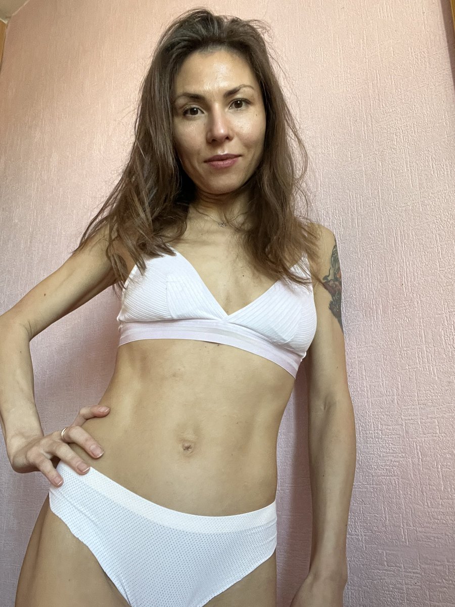 KissIris888's tweet photo. #beautifulshape
#figure
#hotgirl
#sexy
#Sportsbody https://t.co/N0e5cj8Oas