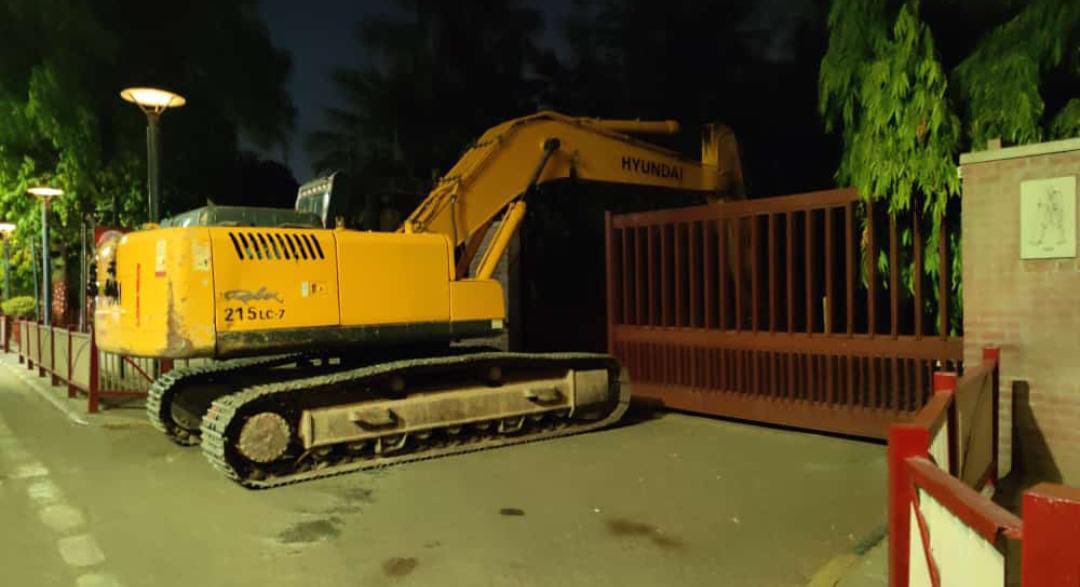 The immediate effect of Modi3. Bulldozer at Sabarmati Ashram this morning. <a href="/RahulGandhi/">Rahul Gandhi</a> <a href="/kharge/">Mallikarjun Kharge</a> <a href="/priyankagandhi/">Priyanka Gandhi Vadra</a>