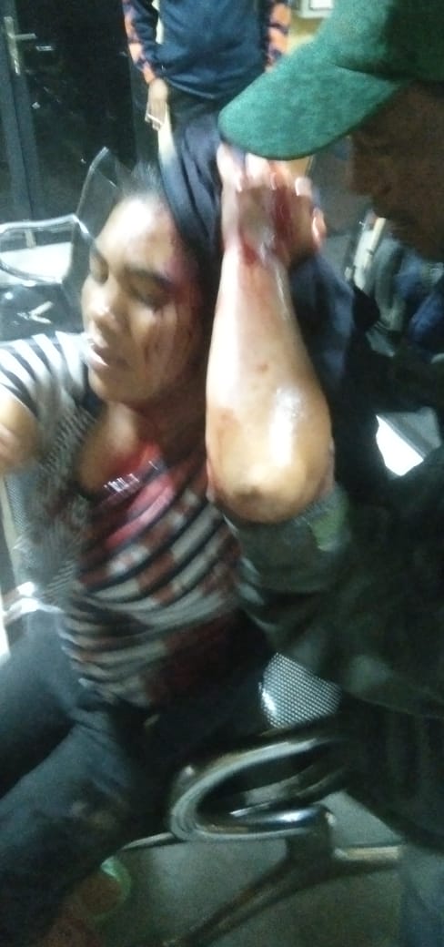SeknasKPA's tweet photo. Rabu, 5/06/2024, pukul 9 malam, petani Forum Tani Sejahtera Indonesia (#FUTASI) kembali mendapat upaya penggusuran yang disertai tindakan kekerasan oleh pihak #PTPNIII, Sumatera Utara.
#JalankanReformaAgrariaSejati #HentikanKriminalisasiPetani #PTPN #TanahUntukRakyat https://t.co/NJYRvku6eF