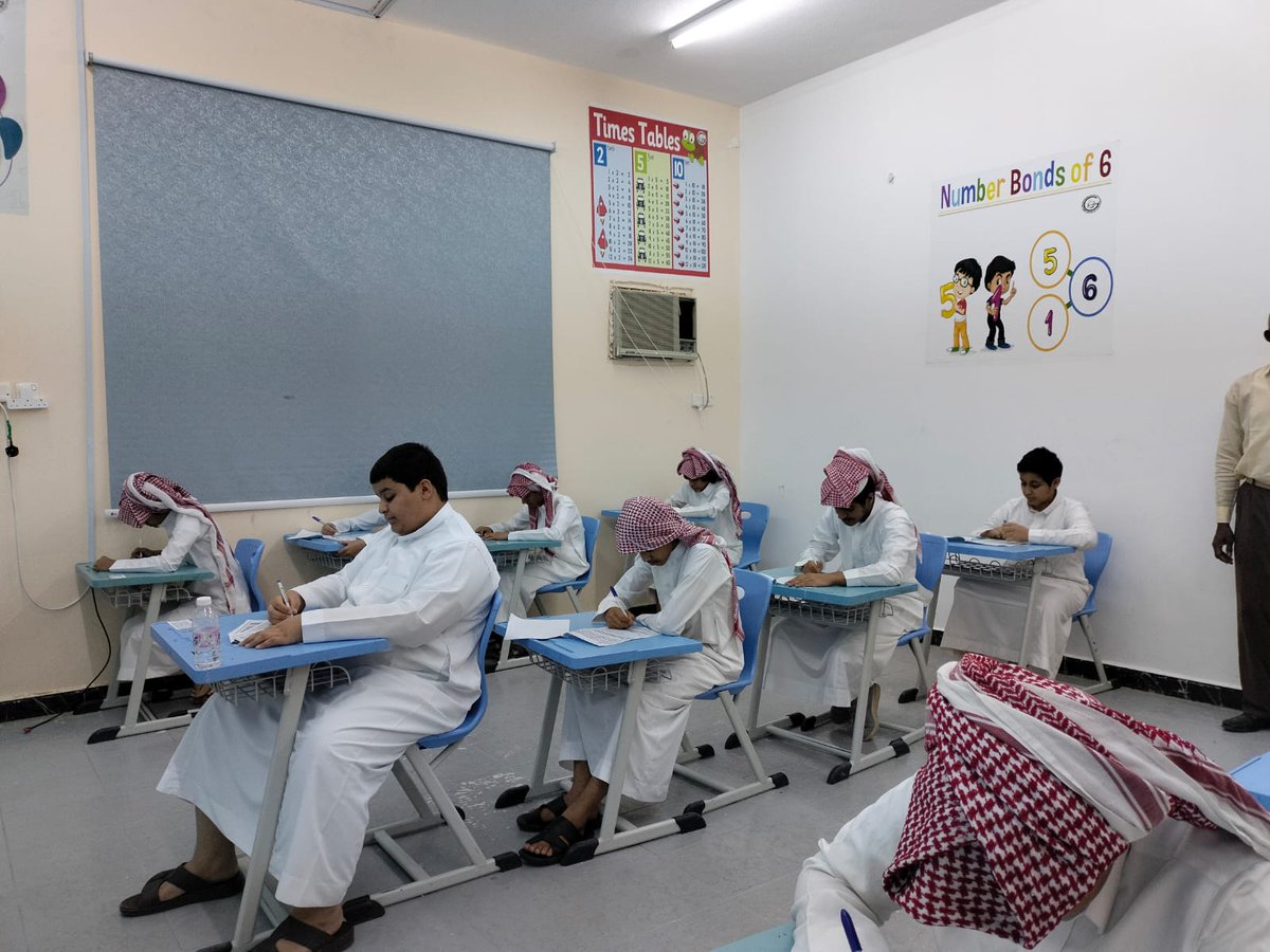 Geel_School's tweet photo. لليوم الثالث ووسط أجواء من الهدوء والراحة وبإشراف مدير المجمع الأستاذ محمد بن سحمان السبيعي استمرار اختبارات نهاية الفصل الدراسي الثالث 
@MOE_TIF 
@MOE_TIF_12 https://t.co/oDo9wVzxOy