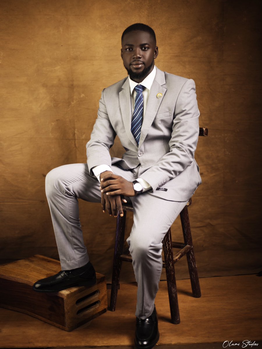 Wale2much's tweet photo. Congratulations to me , Lawal Musharraf Olawale (GMNSE , GMNIEE) University of Ibadan.
Best Graduating student Faculty of Technology 
Best graduating student Department of Civil Engineering 
Over 10 scholarships 
First class Honours. 
All these I didn’t have but Alhamdulilah 🤲❤️ https://t.co/Apo9T2GFcR