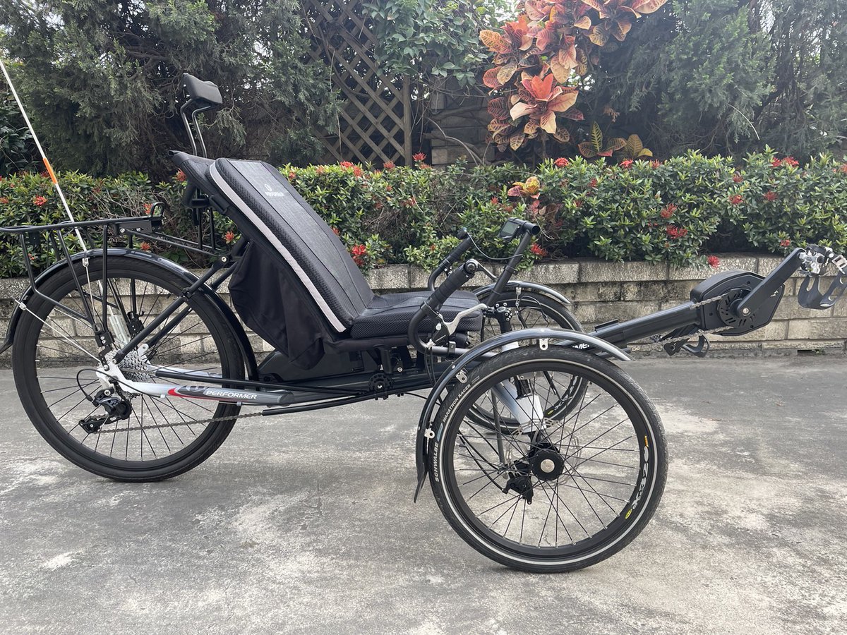 リカンベント 前20インチ後26インチ Performer PB-968USS 特選新古