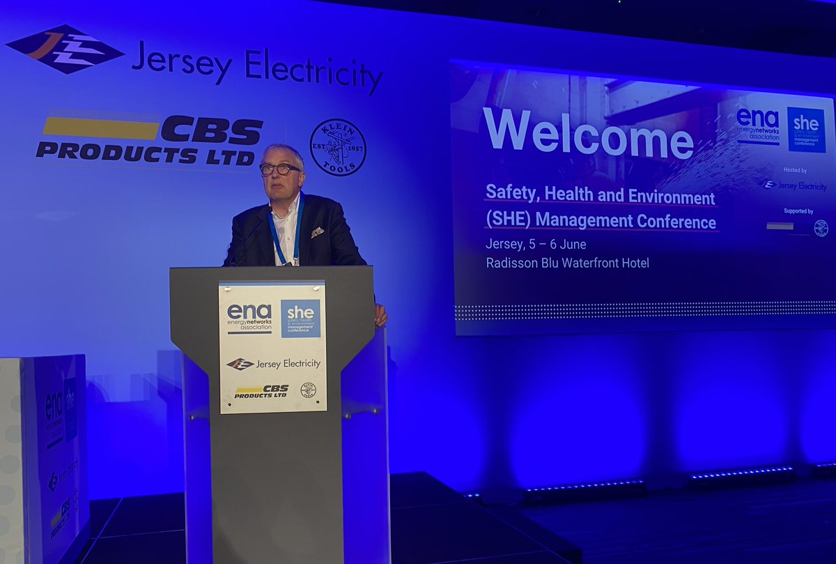 somceo's tweet photo. CEO of @energynetworks at their annual conference .. looking at synergies between health, safety &amp; environment.. and the role of occupational health within the energy industry &amp; building better networks .. also celebrating 100 years of Jersey Electricity @GovJersey @WorkHealthJsy https://t.co/keU7Q161Ho