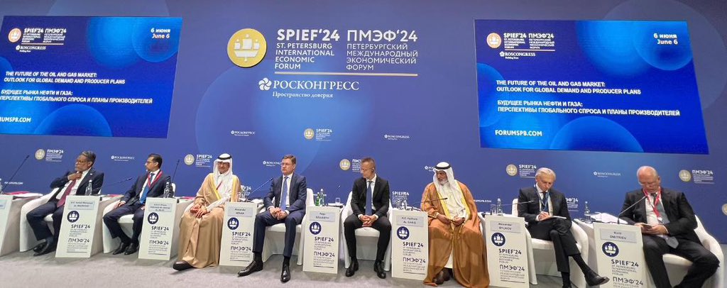 OPECSecretariat's tweet photo. At #SPIEF2024, HRH Prince Abdulaziz bin Salman Al-Saud, Minister of Energy of the Kingdom of Saudi Arabia๐ธ๐ฆ and Chairman of the #OPEC and non-OPEC Ministerial Meeting, participated in a special ministerial session with several Ministers from #OPEC and non-OPEC countries, highlighting the importance and clarity of the key decisions taken on June 2nd at the 37th #OPEC and non-OPEC Ministerial Meeting and by the group of 8 #OPEC and non-OPEC countries who gathered in #Riyadh.
His Royal Highness emphasized that the historic agreement is for one year and a half and included all possible details and scenarios, taken into consideration various possible market developments.