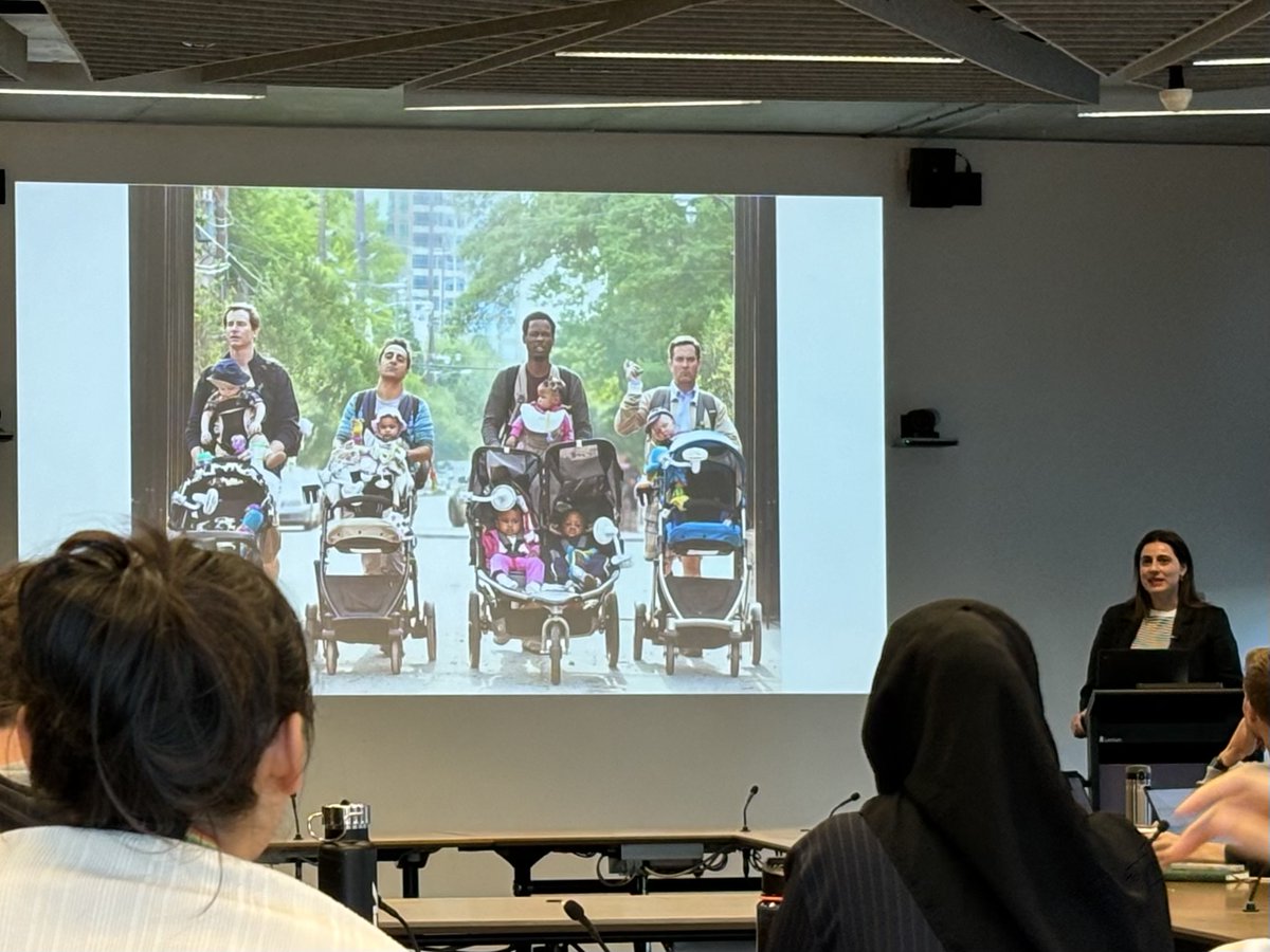geovansousa_'s tweet photo. great day today watching the 3-minutes thesis presentations by SENS' HDR students (w/ the lovely and touching presentations by @maria_apo01 &amp; @_TheaBaker) https://t.co/QL0RAHUyeM