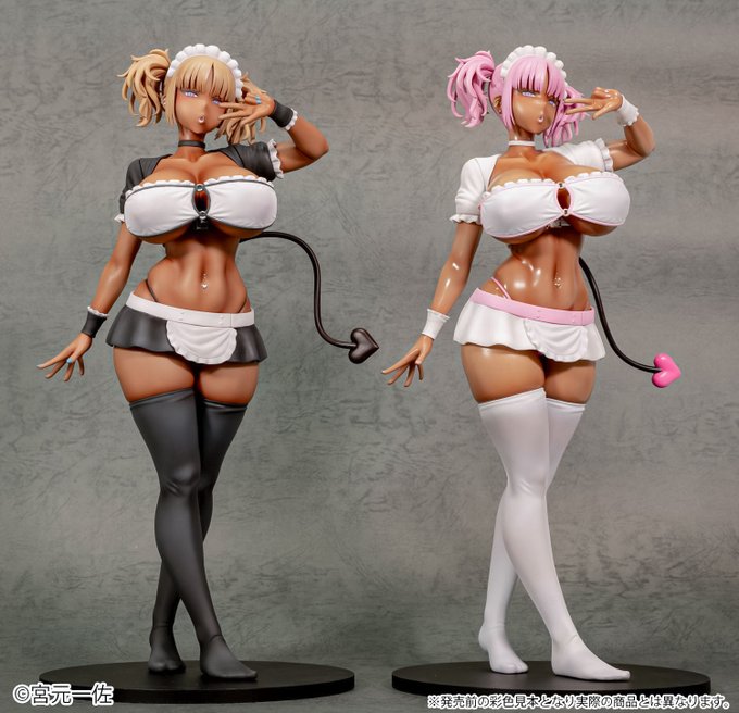 ここあのフィギュア、カラバリと肌テカ見比べ(監修画像) 