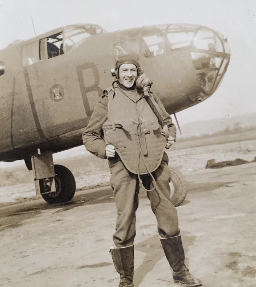 Flight Lieutenant Gordon Grellman 421268 Bomber Command. D-Day airborne force.
<a href="/raafawp/">RAAFA</a> <a href="/RAAF_ACAUST/">Air Commander Australia</a> <a href="/AusAirForce/">Royal Australian Air Force</a>