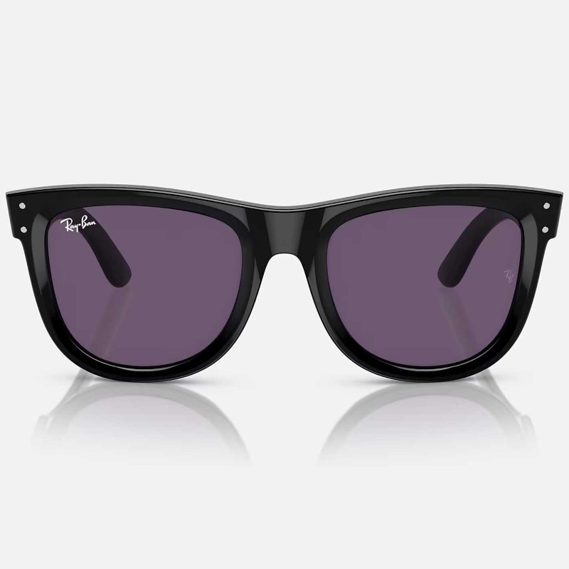 AtomRetro's tweet photo. The Ray-Ban Wayfarer Reverse Sunglasses. 

These brand new Ray-Ban reverse lenses follow the natural curve of the cheekbone for universal fit alongside classic comfort.