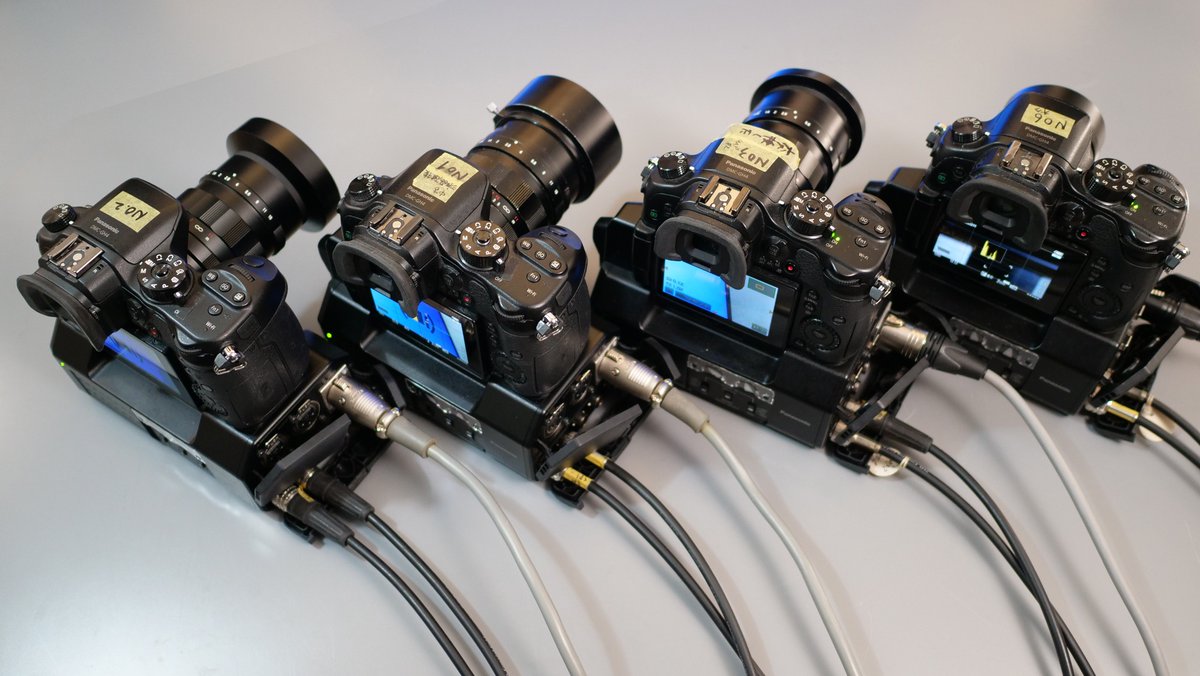 r_kimura's tweet image. パナソニックさんから事前にGH7のレビュー依頼はありませんでした！なので、レビュー動画も作ってないし、動画公開も見送りになりませんでした♪
どうやったらLUMIXファミリーに入れるんだろう～。私の愛機は業務用インターフェースユニット「AG-YAGHG」付きのGH4が4台です！
#LUMIXGH7 #GH7 #LUMIX