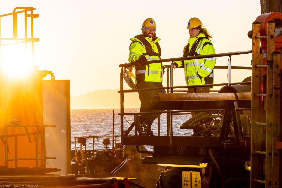 Hvis du leter etter drømmejobben: Er du opptatt av samfunnssikkerhet, klima og miljø, teknologi eller forvaltning av havet? Vil du bidra til at Norges viktigste vei er trygg og fremkommelig? Vi tar ansvar for sjøveien - sjekk våre ledige stillinger her: kystverket.no/om-kystverket/…