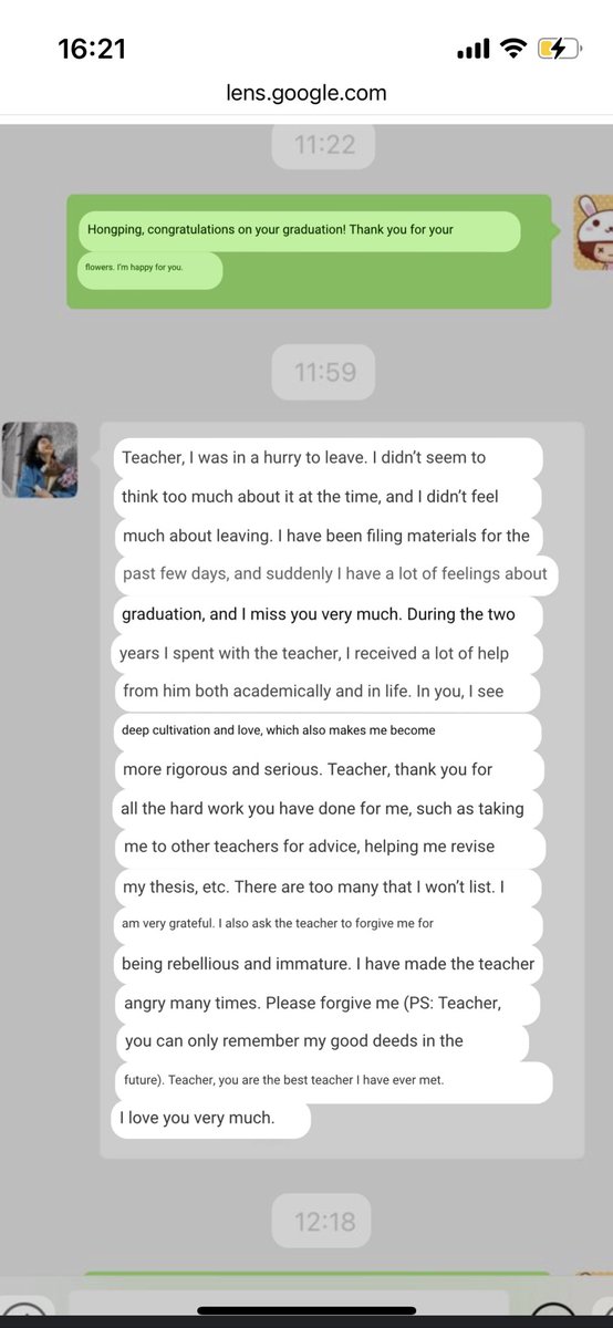 wuqiangrape's tweet photo. Another thing that makes my day today. Received messages (translation not perfect 😂) and flowers from my first student graduated this year…As a supervisor, these words are the best reward! I’m so glad for her. https://t.co/3kywfcjq7Q