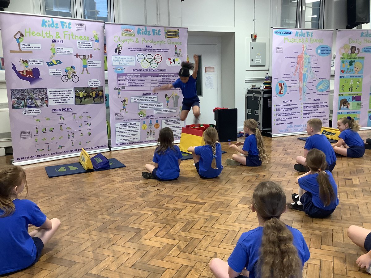 MPPS_Wirral's tweet photo. Year 2 have tested their strength and endurance this morning with a fabulous session from Kidz Fit. We have learned all about our bodies and how to stay healthy! #MPPSPE #KidzFit https://t.co/JAvlr3OylT