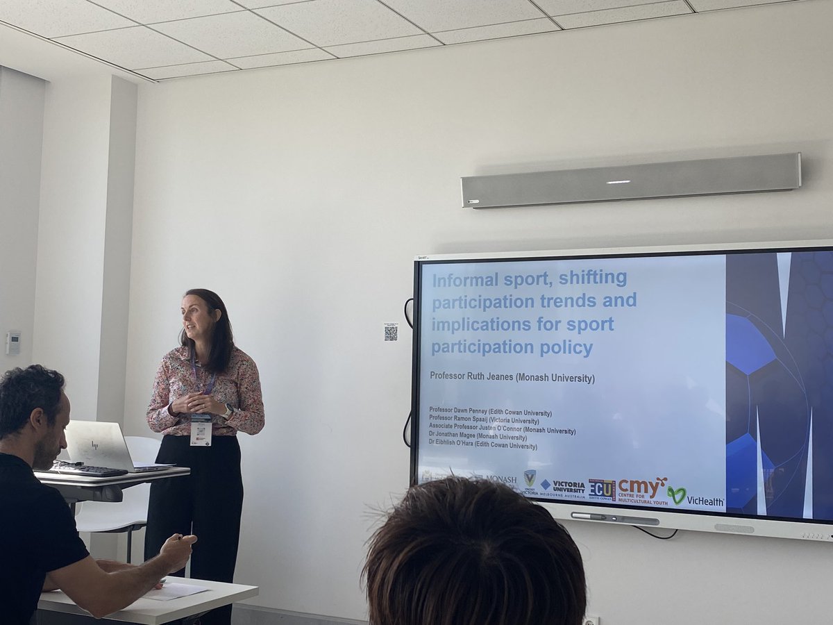 BevanNadia's tweet photo. Learning all about informal sport policy implications presented by @RuthJeanes at #EASS24 https://t.co/XCd4KLwHot