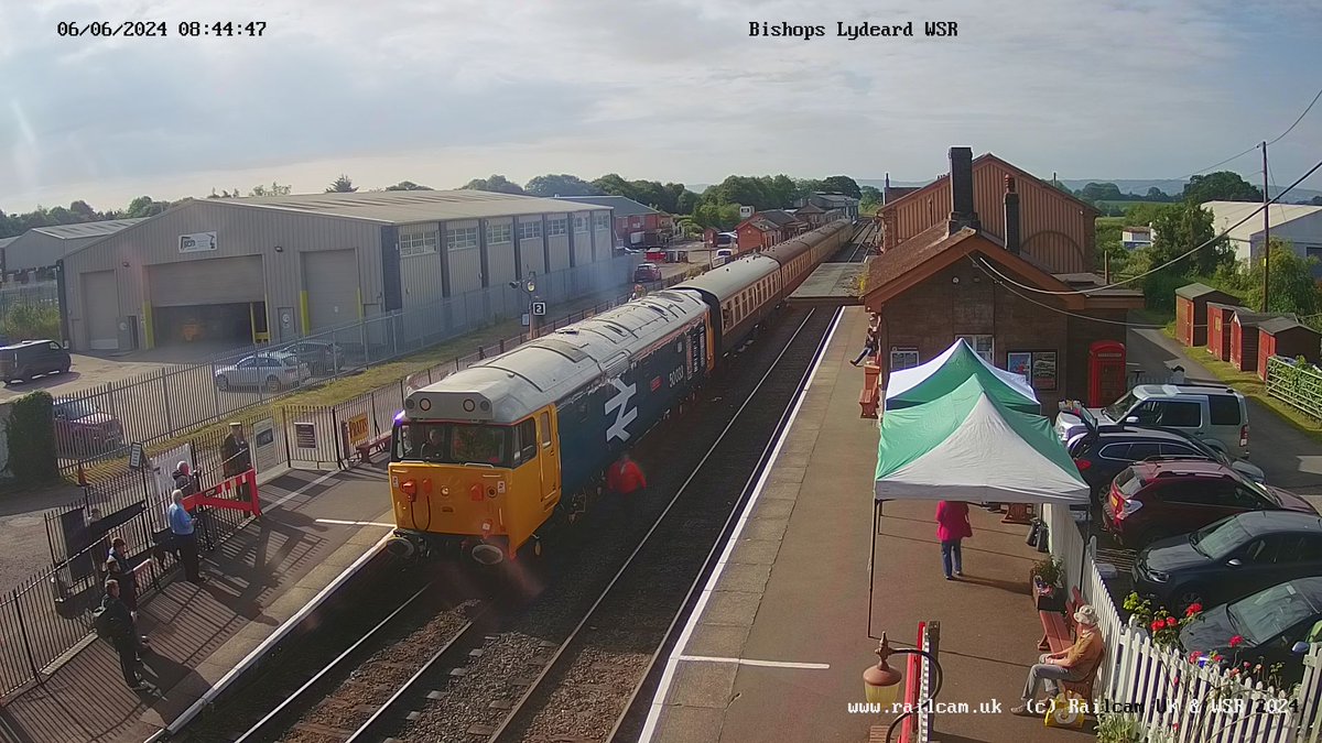 railcamlive's tweet image. 📸We're underway with the first departure of the @WSomRailway Summer Diesel Festival, with #Class50 50033 'Glorious' working the 09:00 from #BishopsLydeard

ℹ️Gala info at tinyurl.com/59dxtjws

🗒️Today's timetables attached below ©West Somerset Railway

@wsrdepg @WizzerTweet