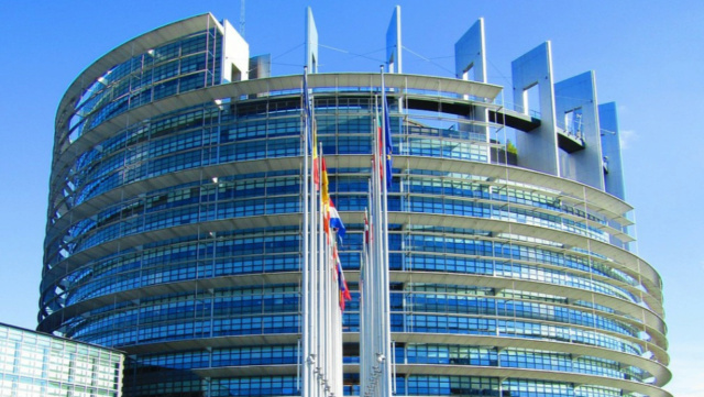 LYFtvEurope's tweet photo. Schuman paper : quelle recomposition du Parlement après les élections européennes ? https://t.co/7MhDfqxPNZ https://t.co/lYoAoRjN38